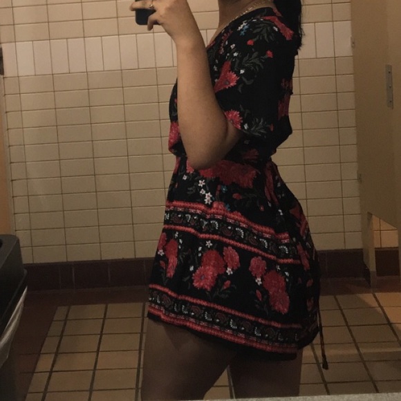 Romper - Picture 5 of 5